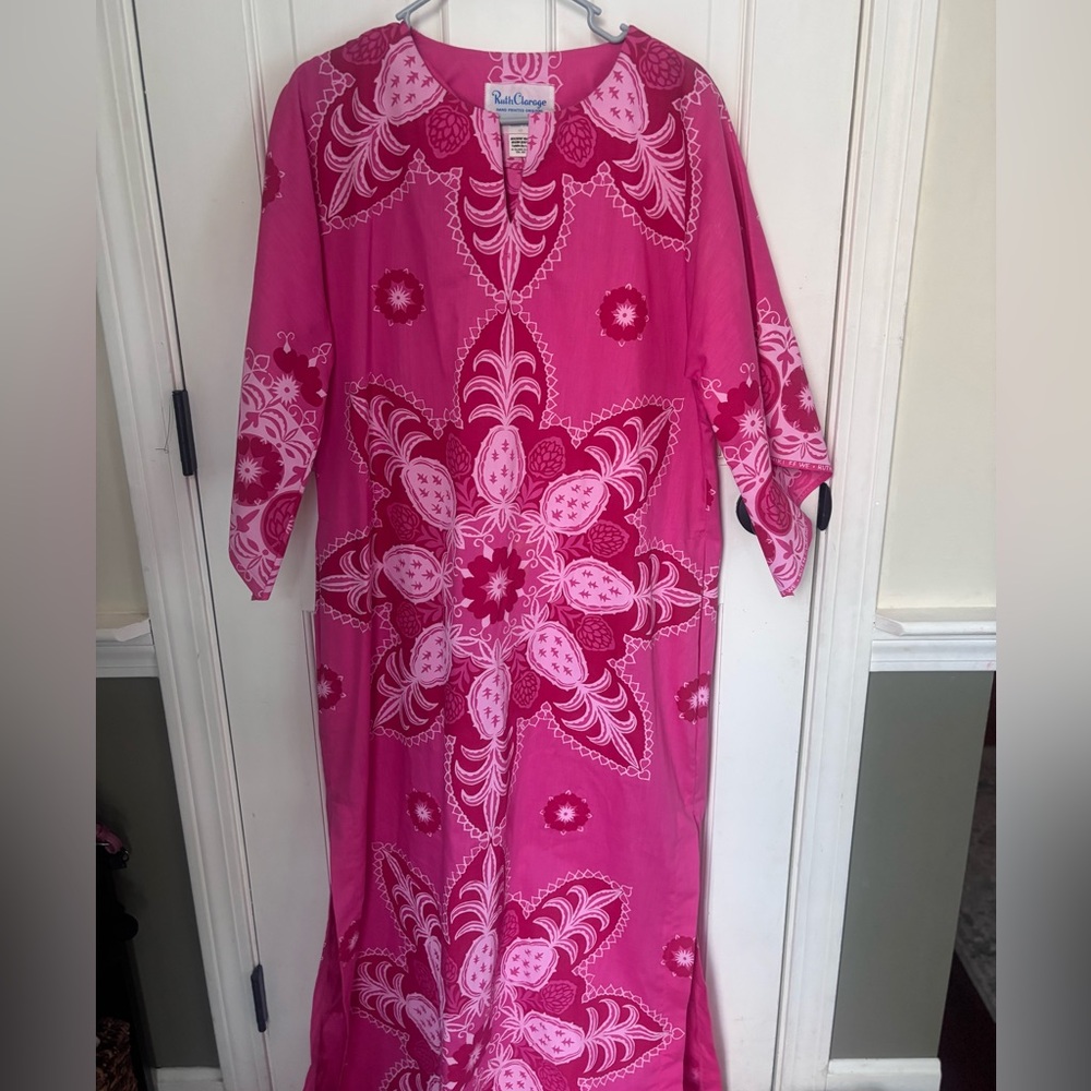 Ruth Clarage Vintage 1960s Pink Floral Dress Size Medium